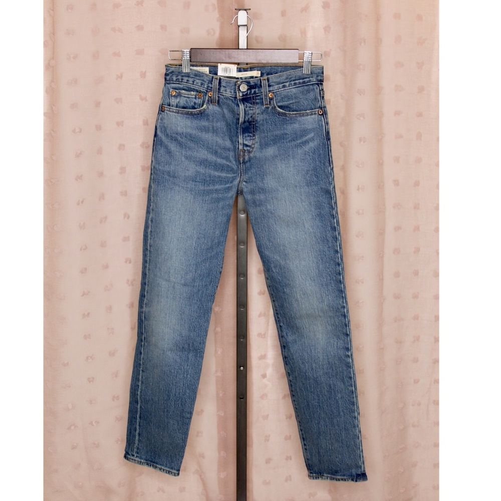 Wedgie Fit Ankle Levi's Jeans Size 25